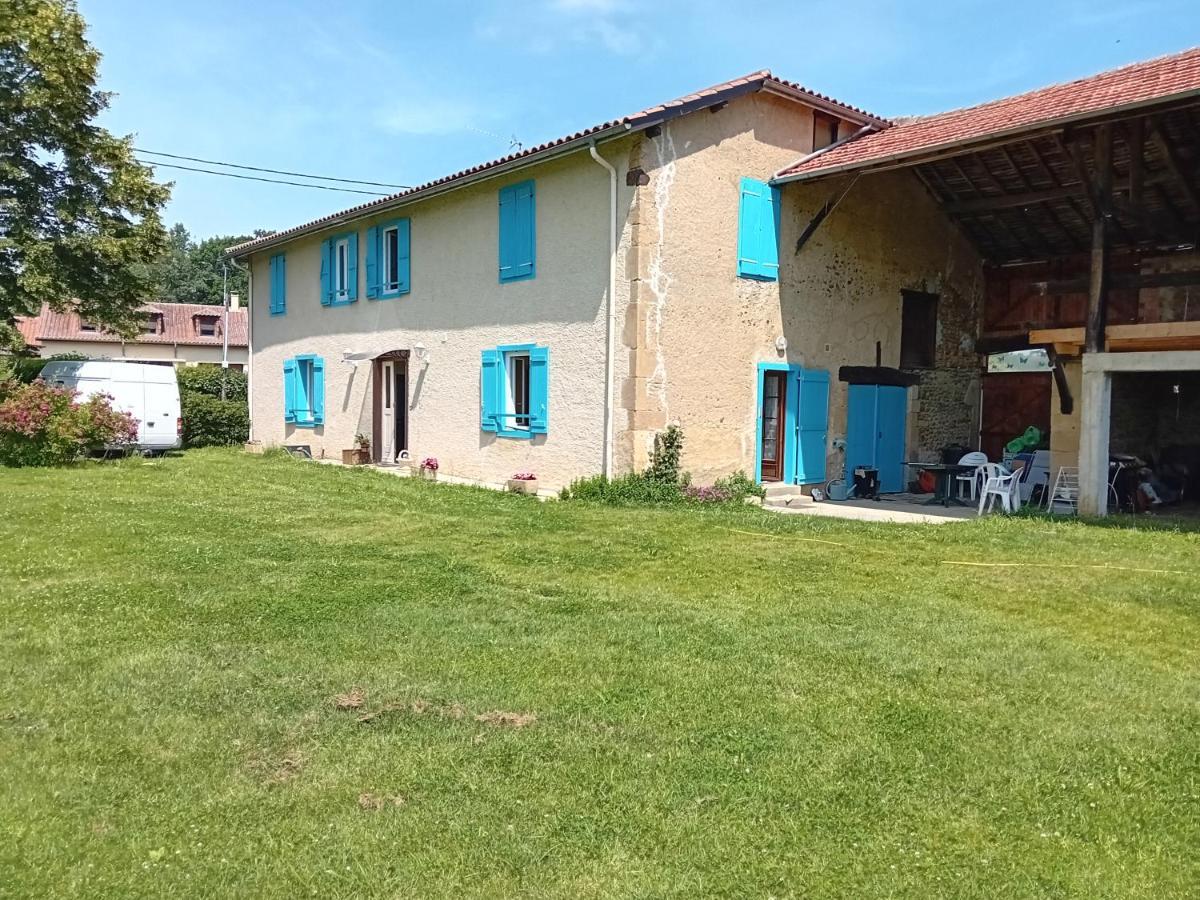 Clos A Malypense Chez Mr Montamat Homestay Galan