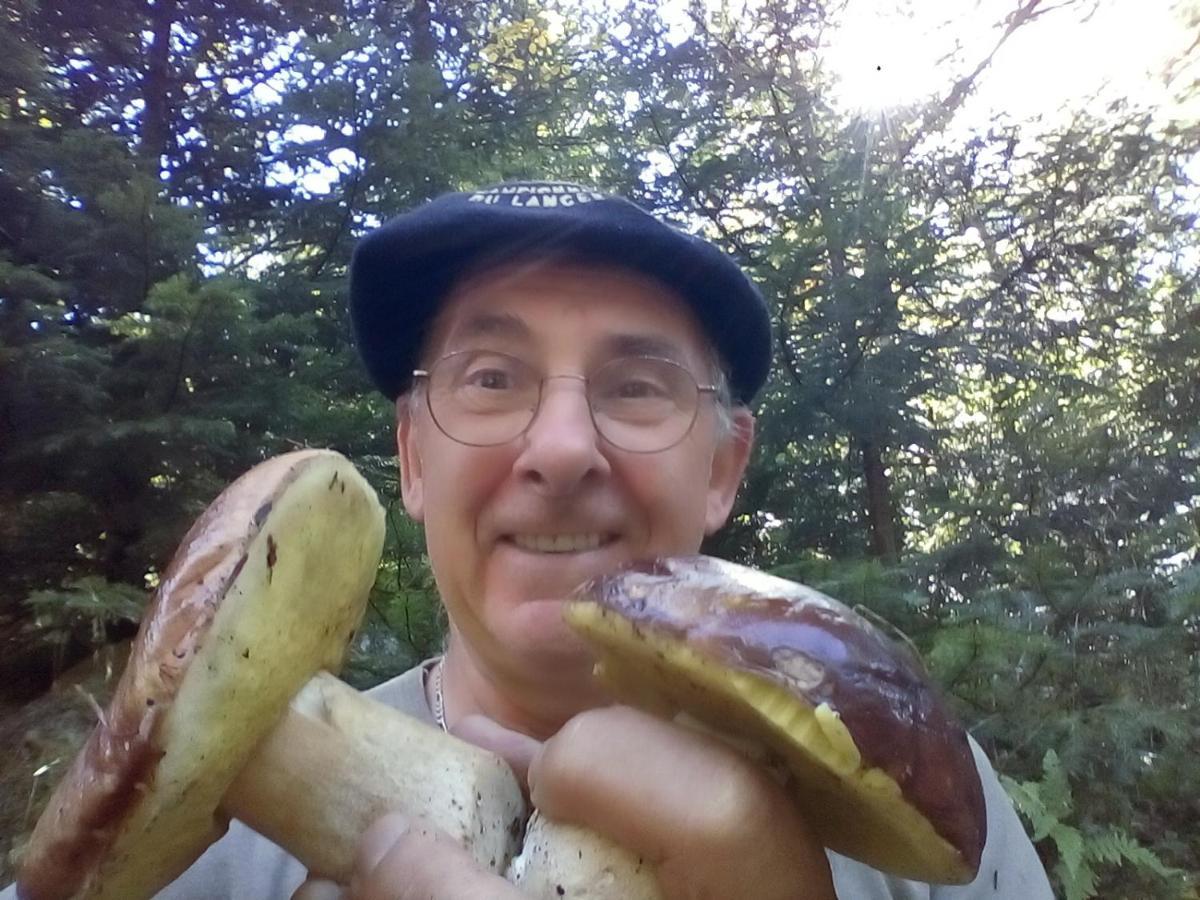 Clos A Malypense Chez Mr Montamat * Galan