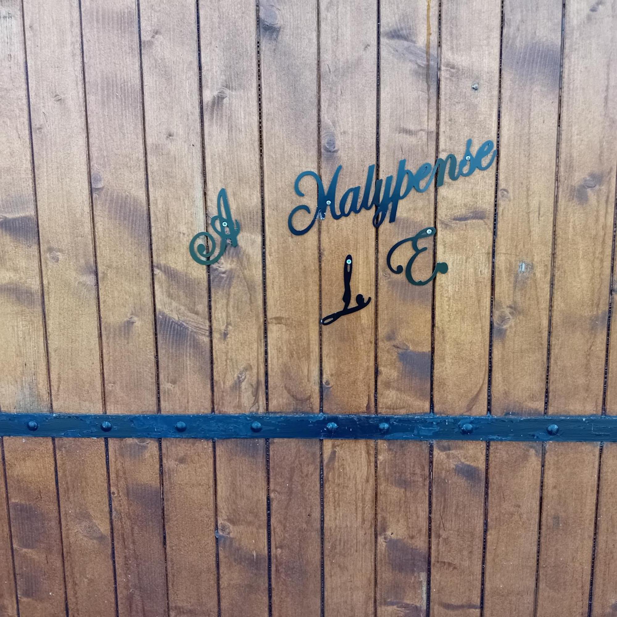 Clos A Malypense Chez Mr Montamat Galan